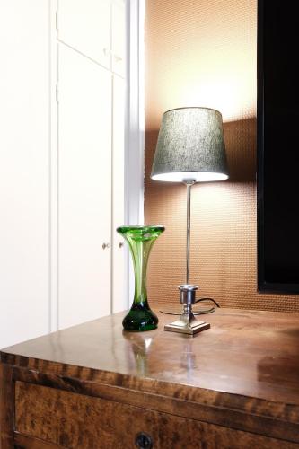 Vibrant and Central w Netflix, WiFi, 200m tram and bus in Eira