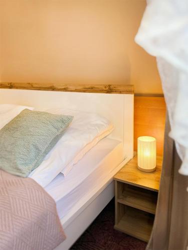Double Room image 5