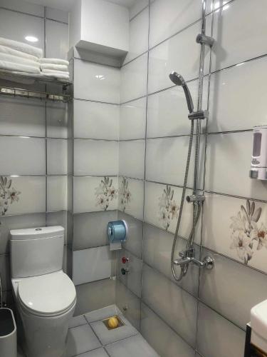 Standard Double Room image 2
