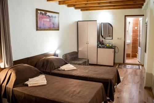 Double or Twin Room image 2