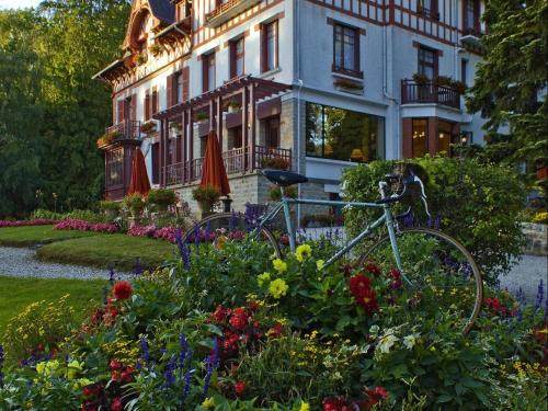 Logis Hôtel Villa Bois Joli