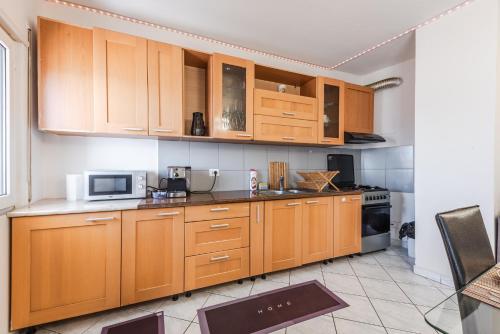 Three-Bedroom Apartment image 8