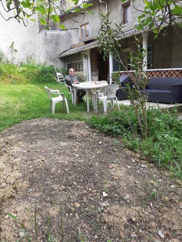 Viesnīcas āriene, Maison calme in Noailhac (Tarn)