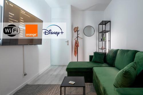 Family apartment facing lakes - Paris & Disneyland in Lognes