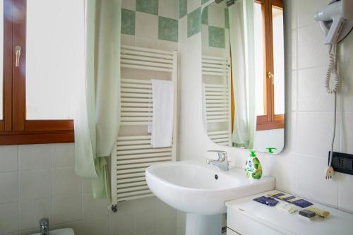 Bathroom, Residenza Serena in Mirano
