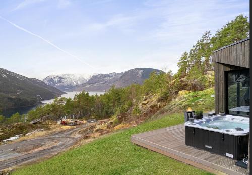 Banheira de hidromassagem, Sogndal Fjordpanorama - Studio Cabins With View in Sogndal