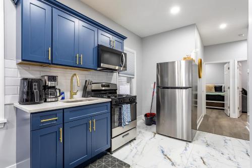 Konyha, Modern Escape 3BR Apt with Parking in New Rochelle