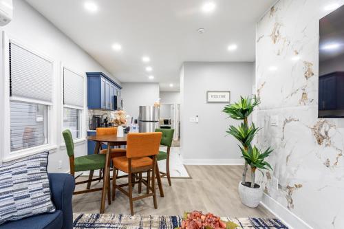 Modern Escape 3BR Apt with Parking in New Rochelle