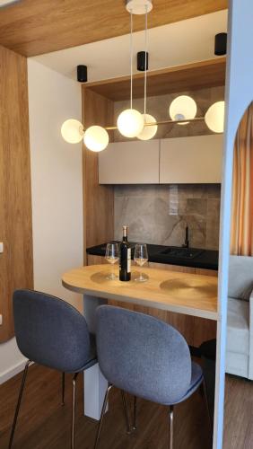 Apartmani Dobrinja - Free parking- Rent a car Apartmani Dobrinja - Free parking- Rent a car