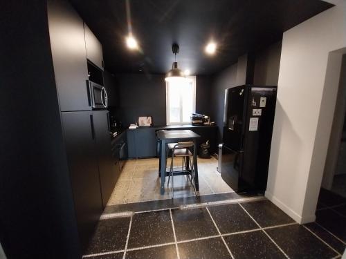 Le Flow d'Issoire - Charmant appartement avec terrasse in อิสซัวร์