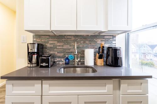 Upscale Super LUX Private 2br Near NYC in New Rochelle, USA