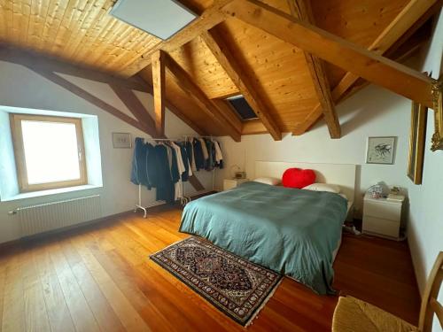 2 bedrooms, 4 beds