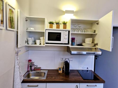 List Five - Your British Guesthouse in جنوب شتوتغارت