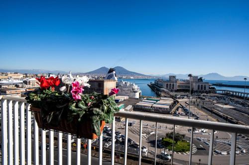 Skyhouse Beverello, Neapel