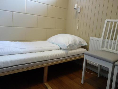 Badkamer, Bungalow in Sint Maartenszee near beach in Sint Maartensvlotbrug