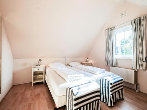 Charming villa with terrace near forest in Sint Maartensvlotbrug