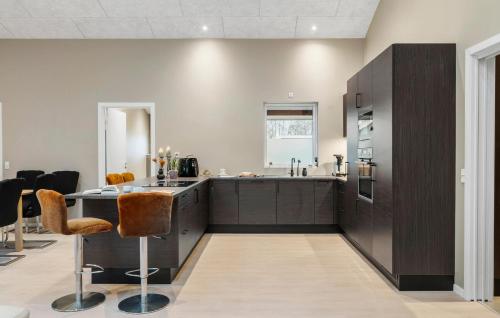 keuken, Gezellig Huis In Hadsund Met Wifi (Cozy Home In Hadsund With Wifi) in Hadsund