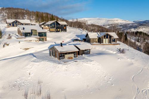 Mountain Cabin with Stunning Views, Extra Space Available – khách sạn tại Sogndal
