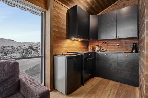 Mountain Cabin with Stunning Views, Extra Space Available in Sogndal