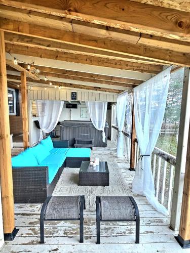 Erkély/terasz, Sheldon Cottage in Laurentides Quebec in Lac-Saguay (QC)