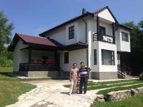 Pensiunea Zina - Accommodation - Tisău