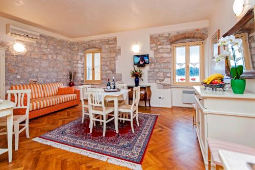 المرافق, Residence LA CARERA Centro Storico in روفيني