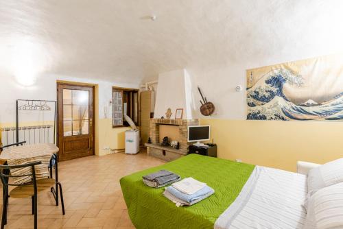 Zen-Studio mit kostenlosem Parkplatz und automatischem Check-in 24 7 mit Netflix und Disney Plus, Casale Monferrato (Foto 4)