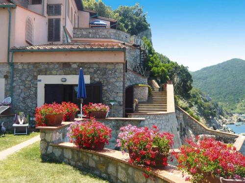 Apartment in Nisporto with Private Sea Access, Rio nellʼElba (zdjęcie 4)