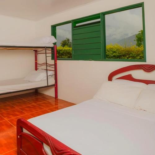 La Esmeralda Entre las Montanas in Boqueron