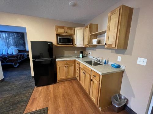 Super 8 by Wyndham Bemidji MN - image 2