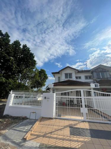 S 75 corner house with pool table S 75 corner house with pool table