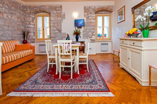 المرافق, Residence LA CARERA Centro Storico in روفيني