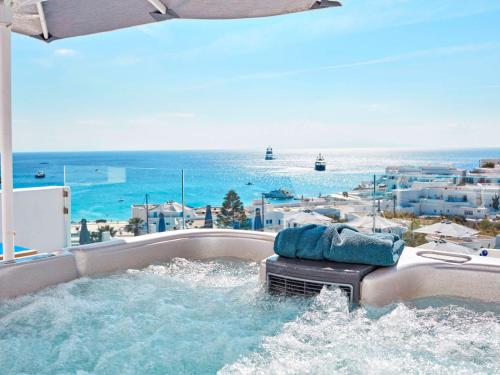 Suite Azure avec Jacuzzi Privé