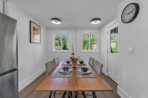Cozy four bedroom House in Vancouver West
