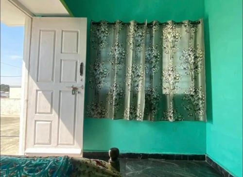 Shams roof top room in Kesare