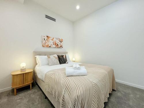 Luxury 4 Beds Family & Business Travel Suite - ASB Showgrounds & Cornwall Park, Окленд (фото 7)