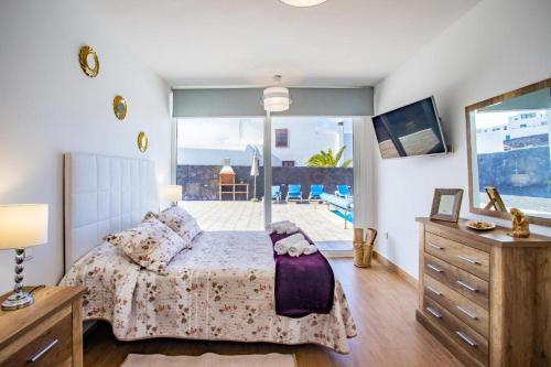 Eslanzarote Eco Villa Tony, heated pool, jacuzzi, Sat tv, Super wifi 2