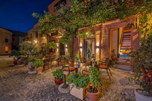 Saint Michel Hotel Old Town 2