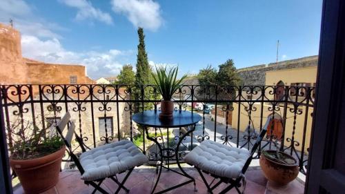 Saint Michel Hotel Old Town 5