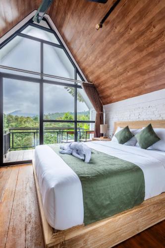 green slope villa glamping