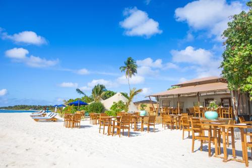 Étterem, Maverick Surf & Dive Boutique Resort - Complimentary Airport Transport for Full Board Stays of 6 Nig in Laamu Atoll