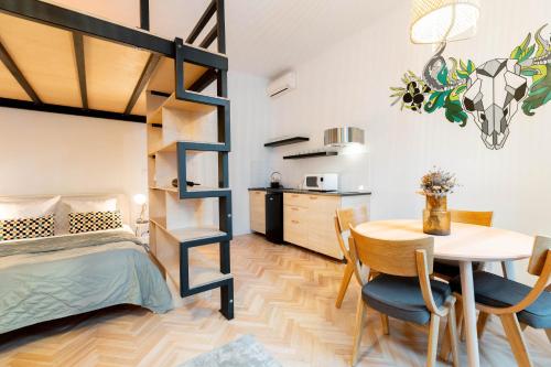 1 double bed, 2 twin beds, 1 sofa bed
