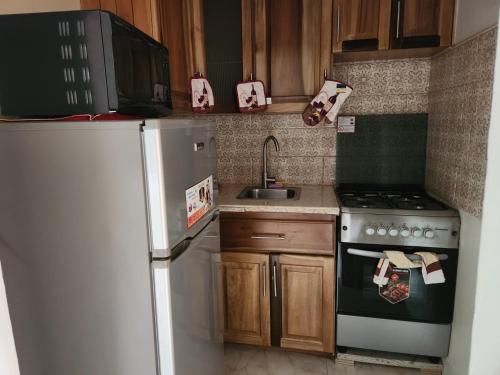 Kitchen, Swabys Hope Hideaway in Mandeville