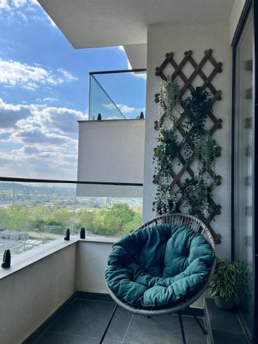 Sunny Nest Sunny Nest