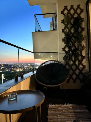 Sunny Nest Sunny Nest