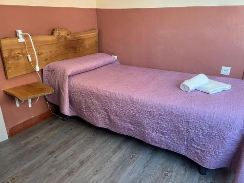 Single Room image 6