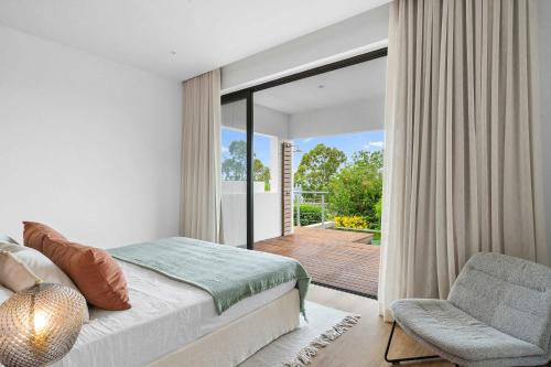 Luxury Apartment with Private Pool by Sealodge Luxury Apartment with Private Pool by Sealodge