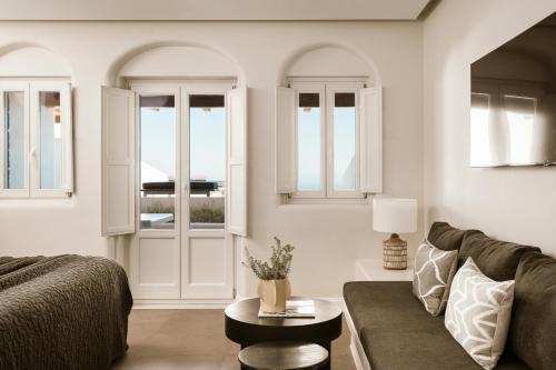 635757054 NĒRO Suites by NOMÉE Hospitality Group