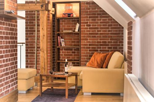Residence Brehova - image 11