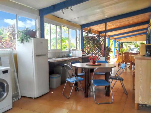 Cocina, Appartement confortable à Le François avec piscine partagée (Appartement confortable a Le Francois avec piscine partagee) in Le Francois